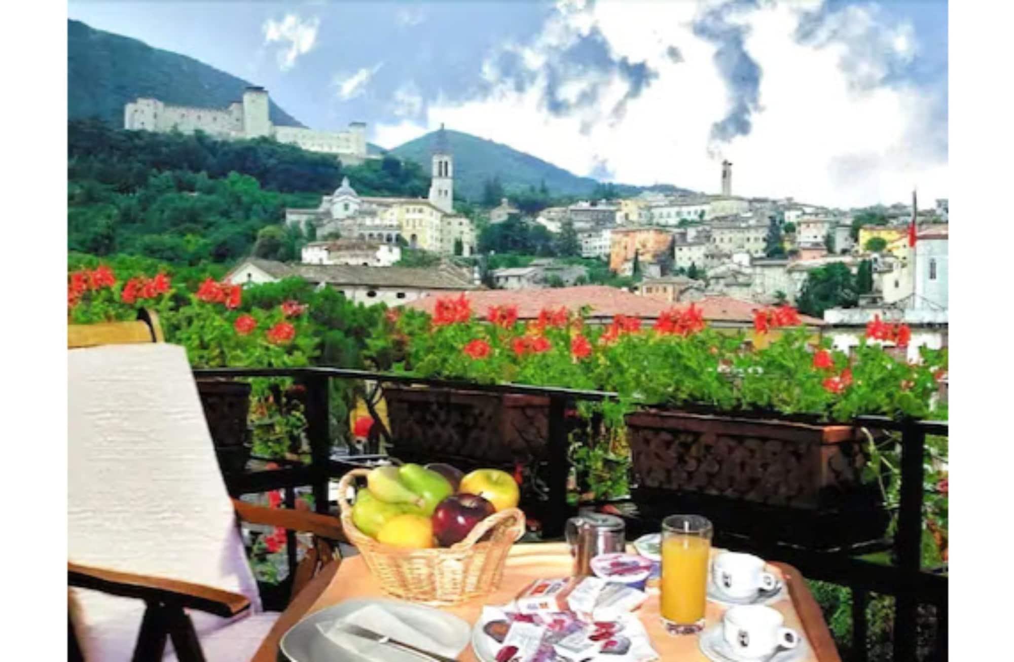 Hotel Clarici Сполето Екстериор снимка
