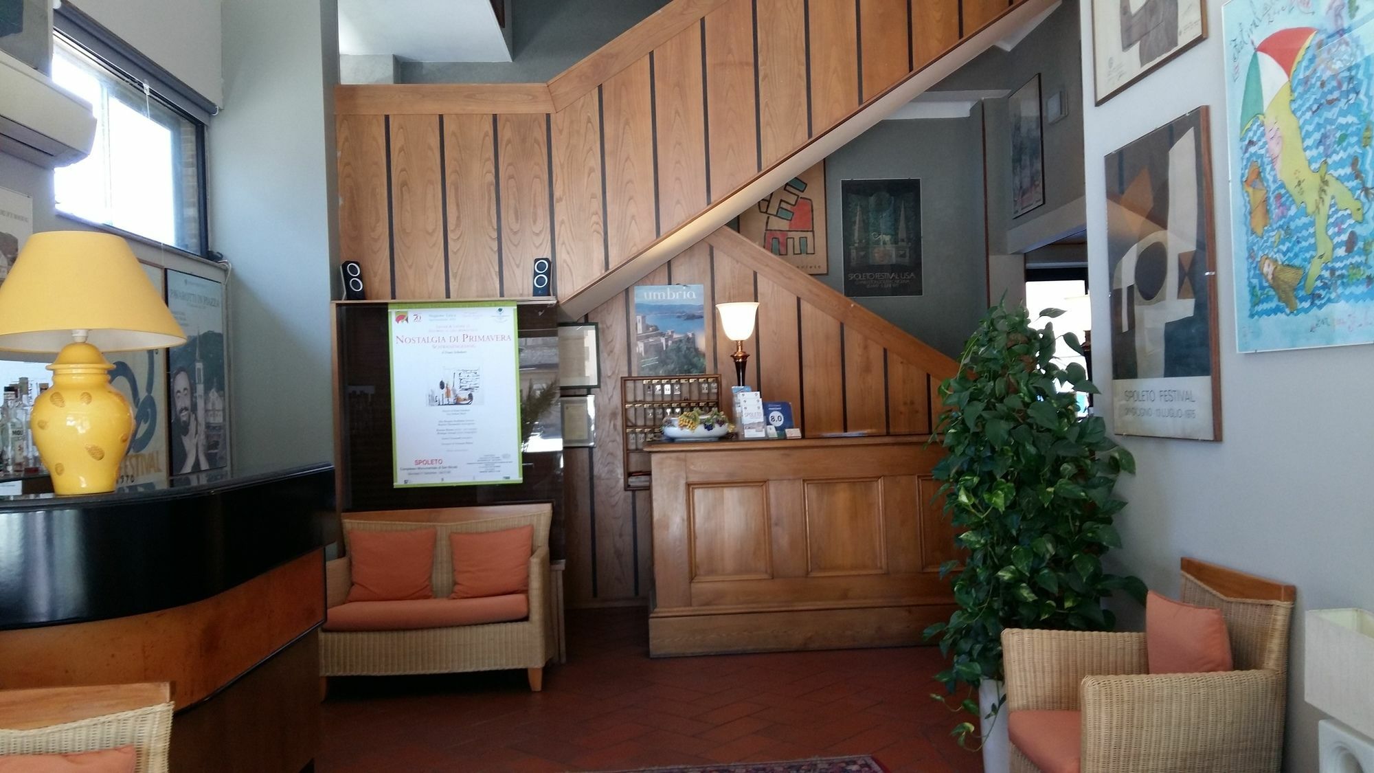 Hotel Clarici Сполето Екстериор снимка